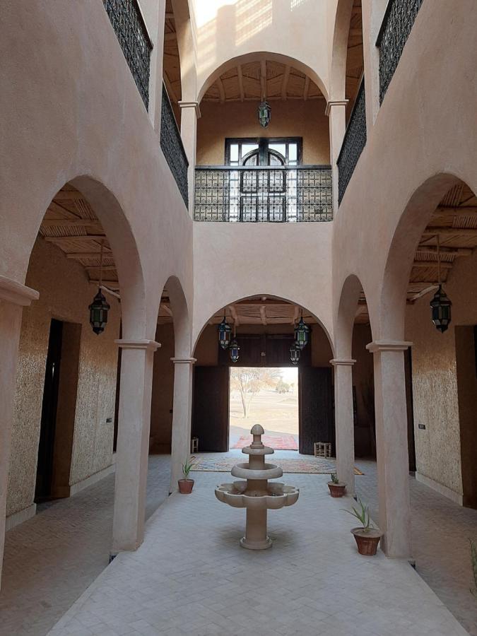 Riad Caravasar Merzouga Luaran gambar